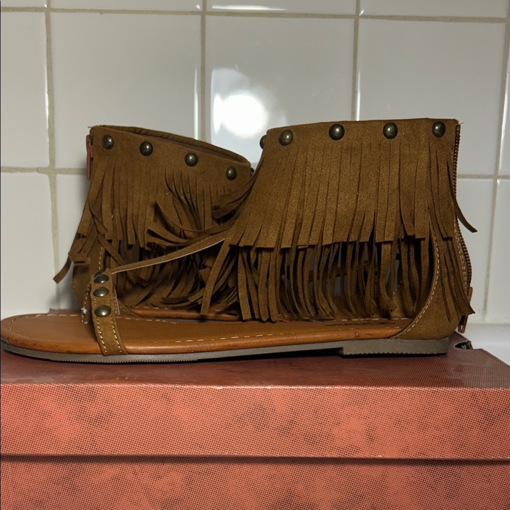 Arizona Jean Company Tan Fringe Sandals
